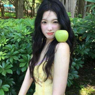 蒂拉和兰妮劫火车